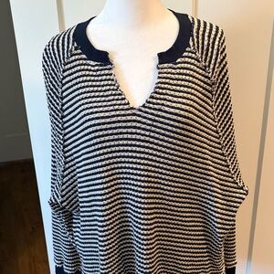 American Eagle Womens Navy Tan Stripped Pullover Sweatshirt Size S